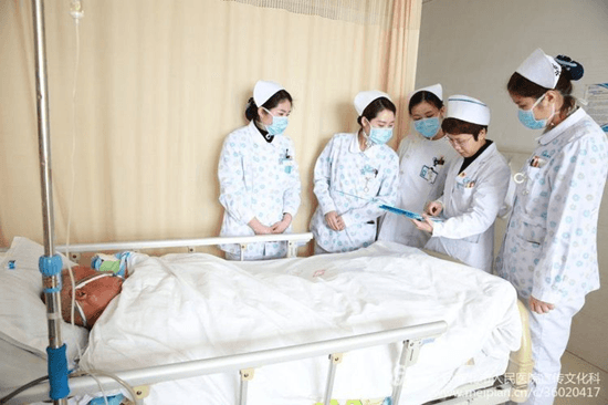 090057-128010.png 640 (2).png