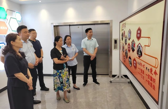 080632-117833.jpg 2.jpg