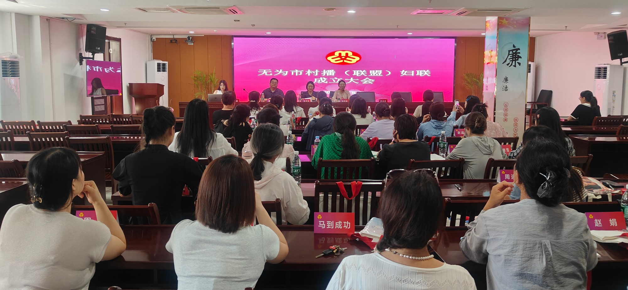 101133-927009.jpg 101133-927009.jpg