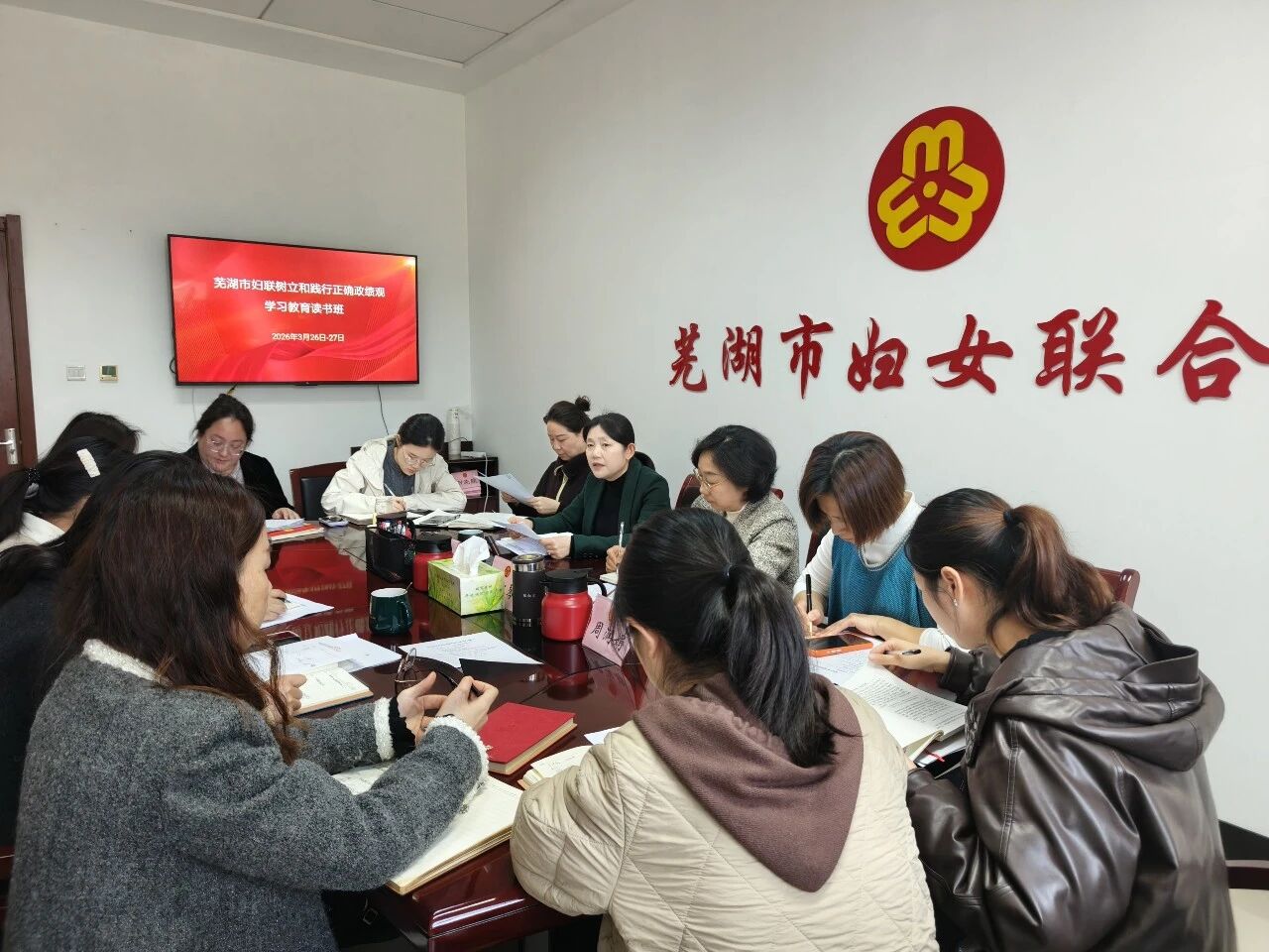 105642-224261.jpg 105642-224261.jpg